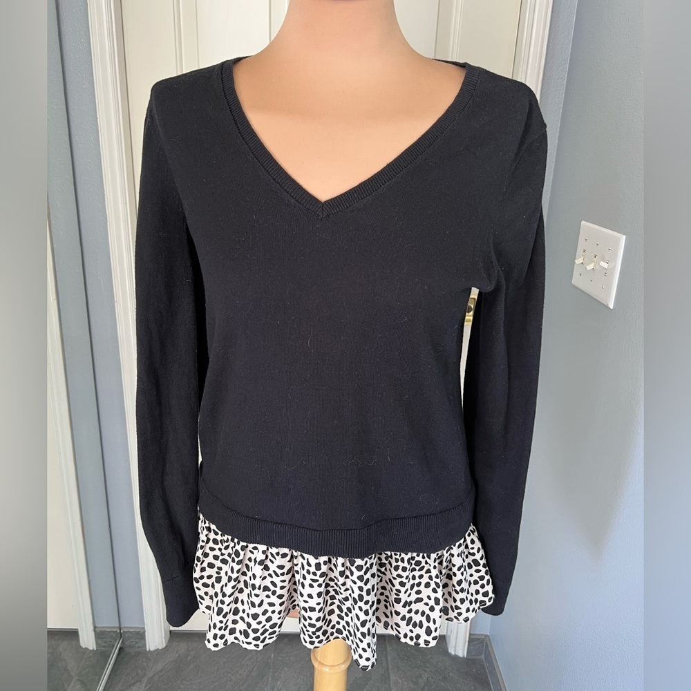 Loft Women's‎ Mock Layer Black Sweater Top Size Small Pullover Leopard V Neck